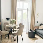 Daire Lion - Platinium Krakow